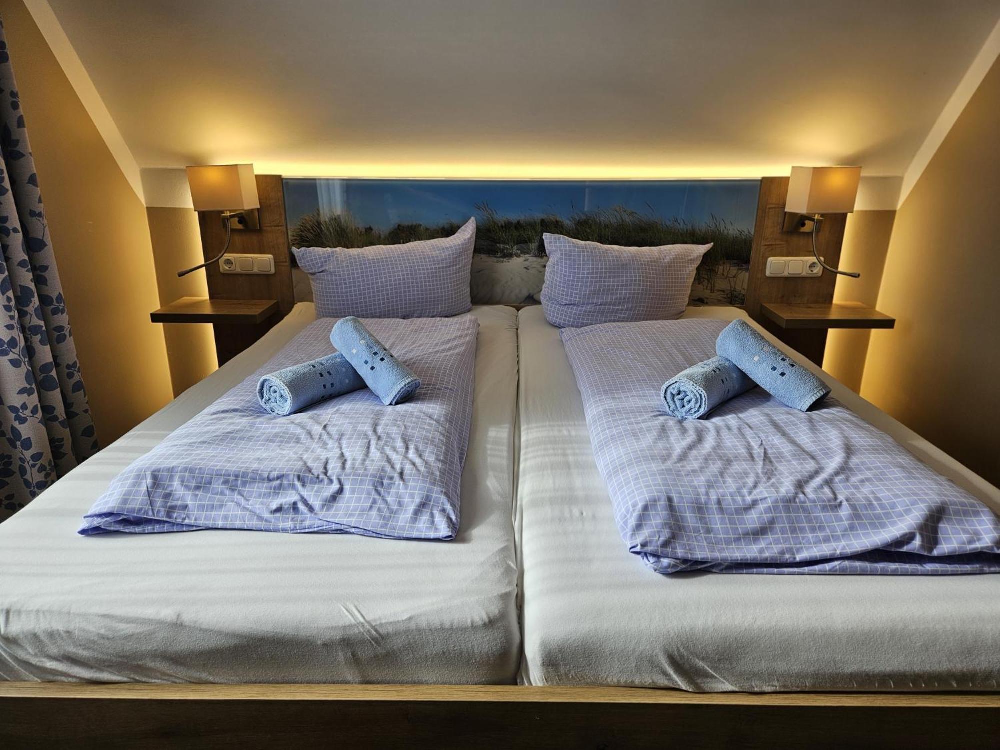 Hotel Pension Am Hafen Norddeich  Ngoại thất bức ảnh