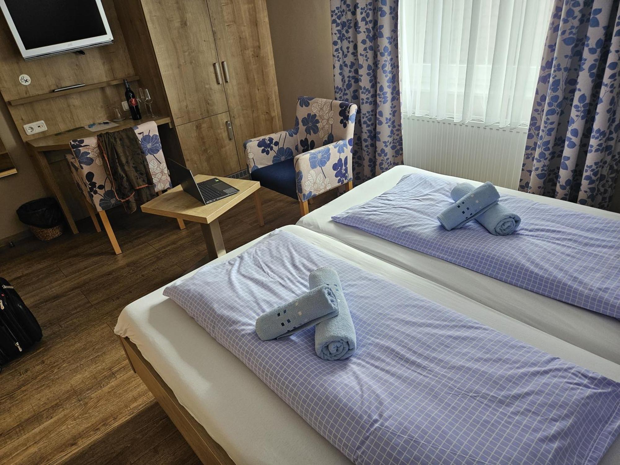 Hotel Pension Am Hafen Norddeich  Ngoại thất bức ảnh